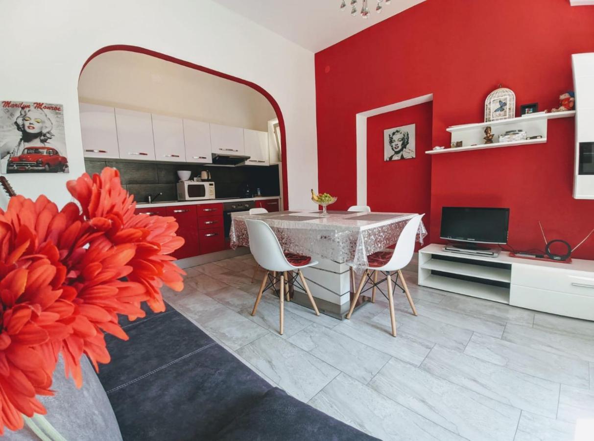Glorianita Sweethome,Centro, Free Parking,Self Check- In Sibenik Ngoại thất bức ảnh
